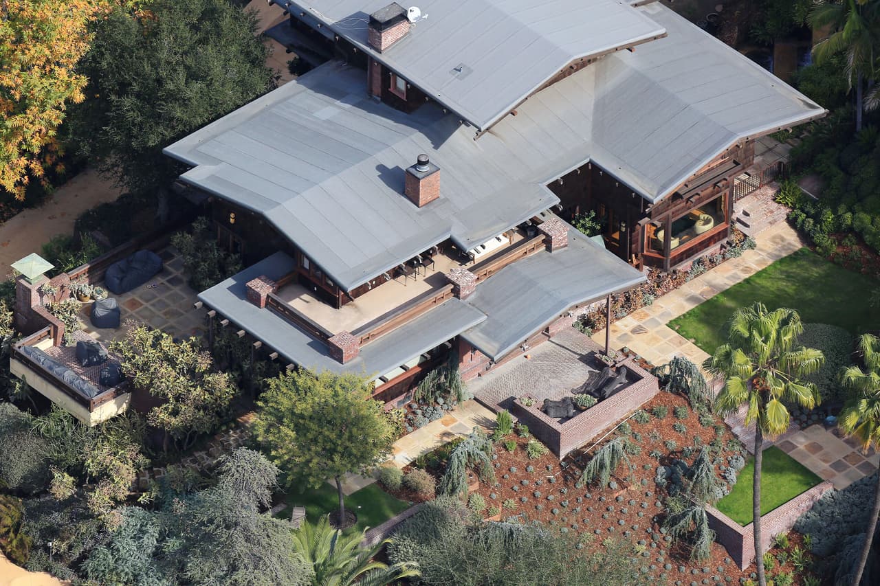 Brad Pitt construyó cuatro casas junto a la mansión.