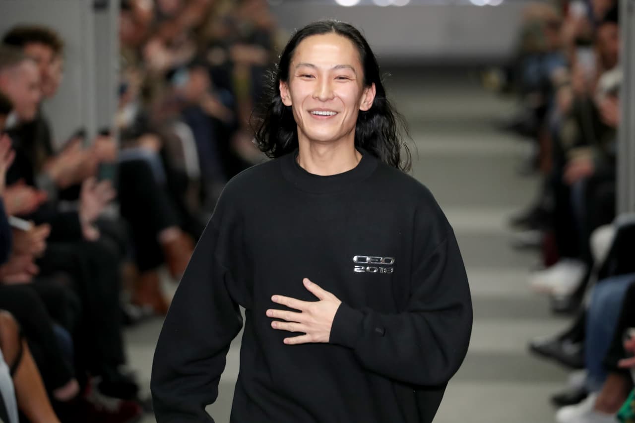 Los ganadores del programa CFDA/Vogue Fashion Fund, Alexander Wang, Billy Reid y Sophie Theallet, diseñaron playeras inspiradas en la marca de café.