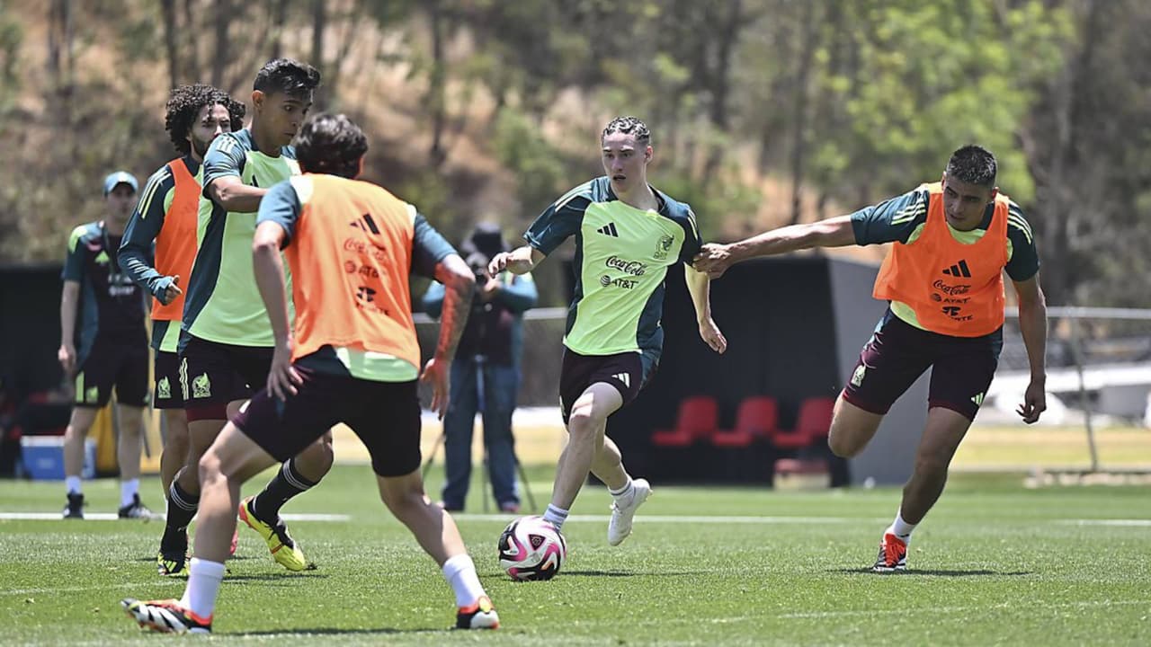 Marcelo Flores encabezará la lista del Tri ante Bolivia