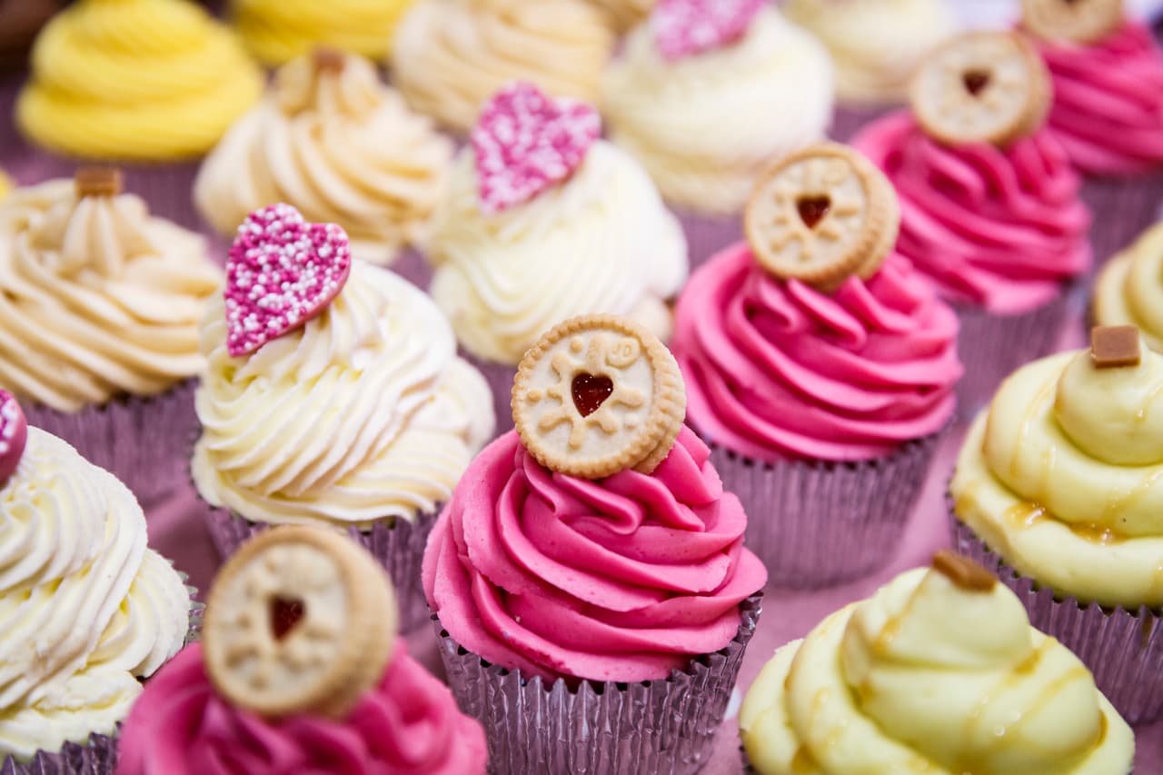 Todo mundo quería probar estos exquisitos muffins con toppings rosas de ensueño. Lindísimos.
