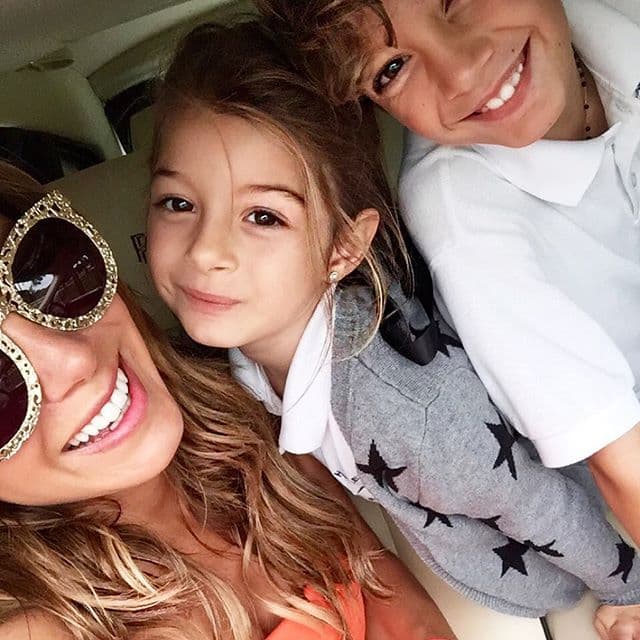 "Para ella lo más importante en su vida es lo mismo que debería ser para toda madre y todo padre en este mundo, sus hijos, esa es una de las tantas cualidades que más admiro de ella, mis hijos no pudieron tener mejor madre".