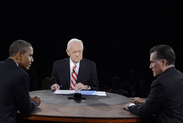 Para culminar, Barack Obama, subrayó las diferencias con su rival republicano, Mitt Romney, y la recuperación económica del país tras la crisis de 2008.