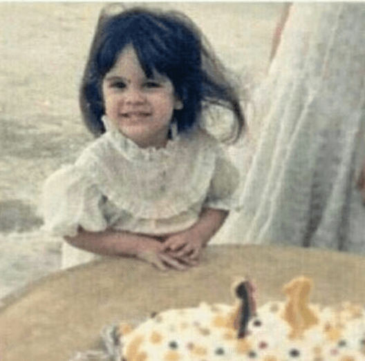 Nació el 10 de diciembre de 1986 y es de República Dominicana.