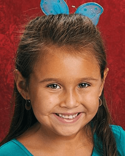 Isabel Celis, de 6 años de edad, desapareció el 20 de abril de 2012 de su residencia en Tucson, Arizona y todavía no se sabe nada de su paradero. Los padres denunciaron que la menor fue raptada de su cuarto. Familiares y amigos de la pequeña realizaron una campaña en Arizona que aún continúa en las redes sociales pidiendo el regreso a casa de Isabel. La investigación continúa abierta con el Departamento de Policía de Tucson y el Buró Federal de Investigaciones (FBI).
