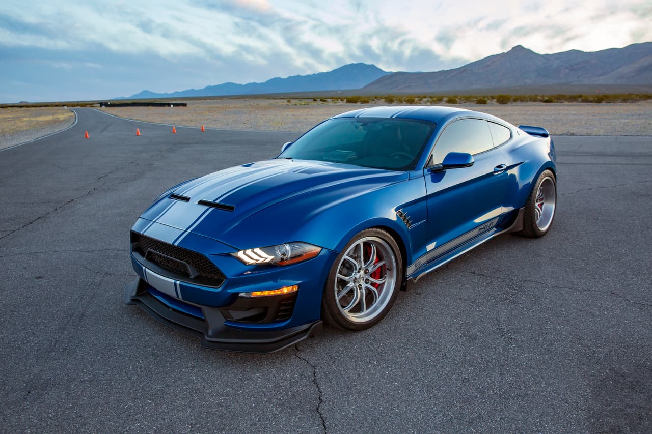 Estas ruedas se encuentran disponibles en color negro o metálico brillante.