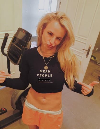 Y con mucho orgullo ha mostrado sus avances, pero esta vez los fans no la perdonaron, parece que el uso del Photoshop fue muy evidente.