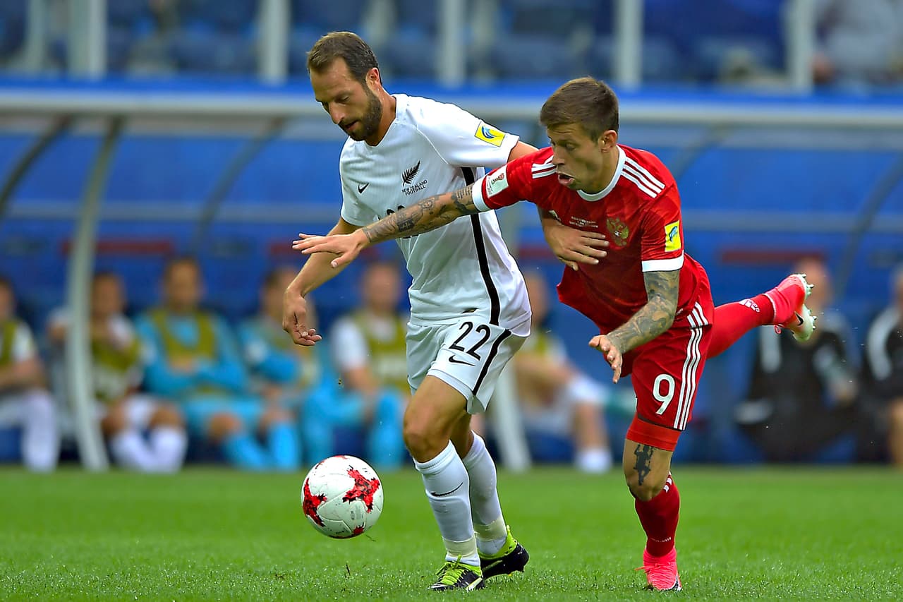 El partido fue ríspido y muy peleado en sus primeros minutos, pero Rusia fue imponiendo condiciones.