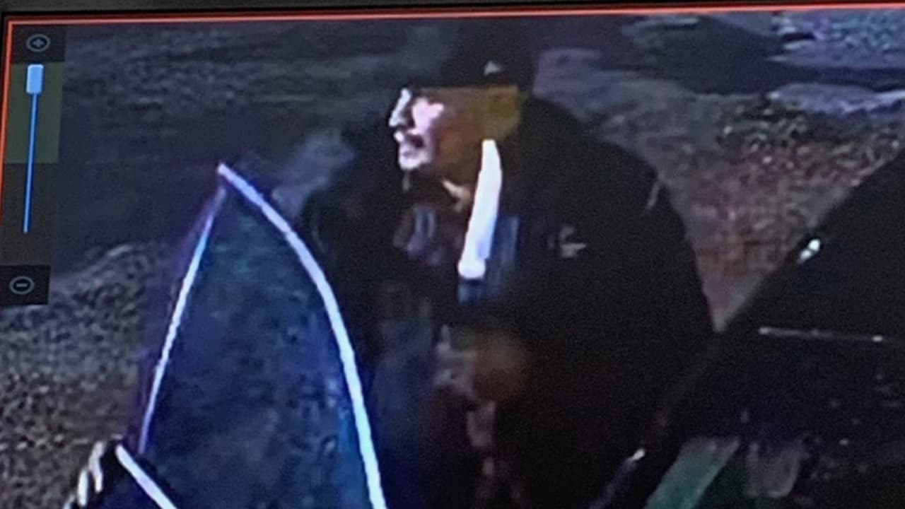 Buscan a sospechoso por la muerte de un hispano apuñalado en un restaurante mexicano