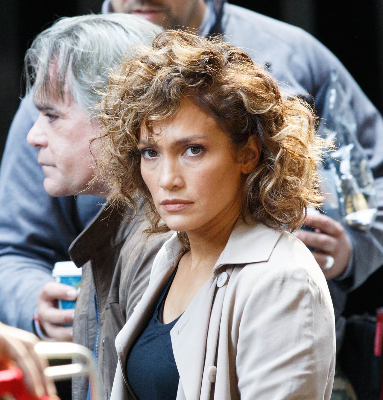 Y mientras grababan 'Shades of Blue' en Manhattan, la escena se estaba tomando muchísimo tiempo.