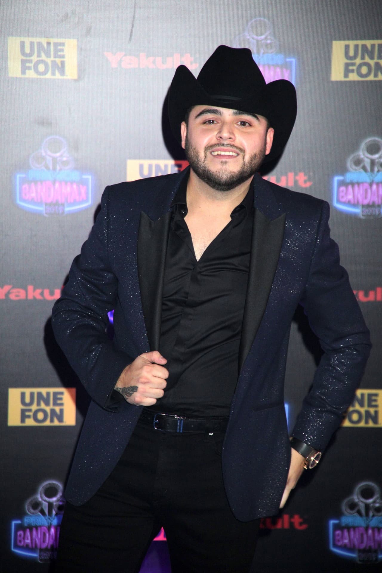 El Regional Mexicano también estará presente en esta gala con la actuación de Gerardo Ortiz, quien realizará el estreno mundial de su sencillo ‘Otra borrachera’. 
<br>