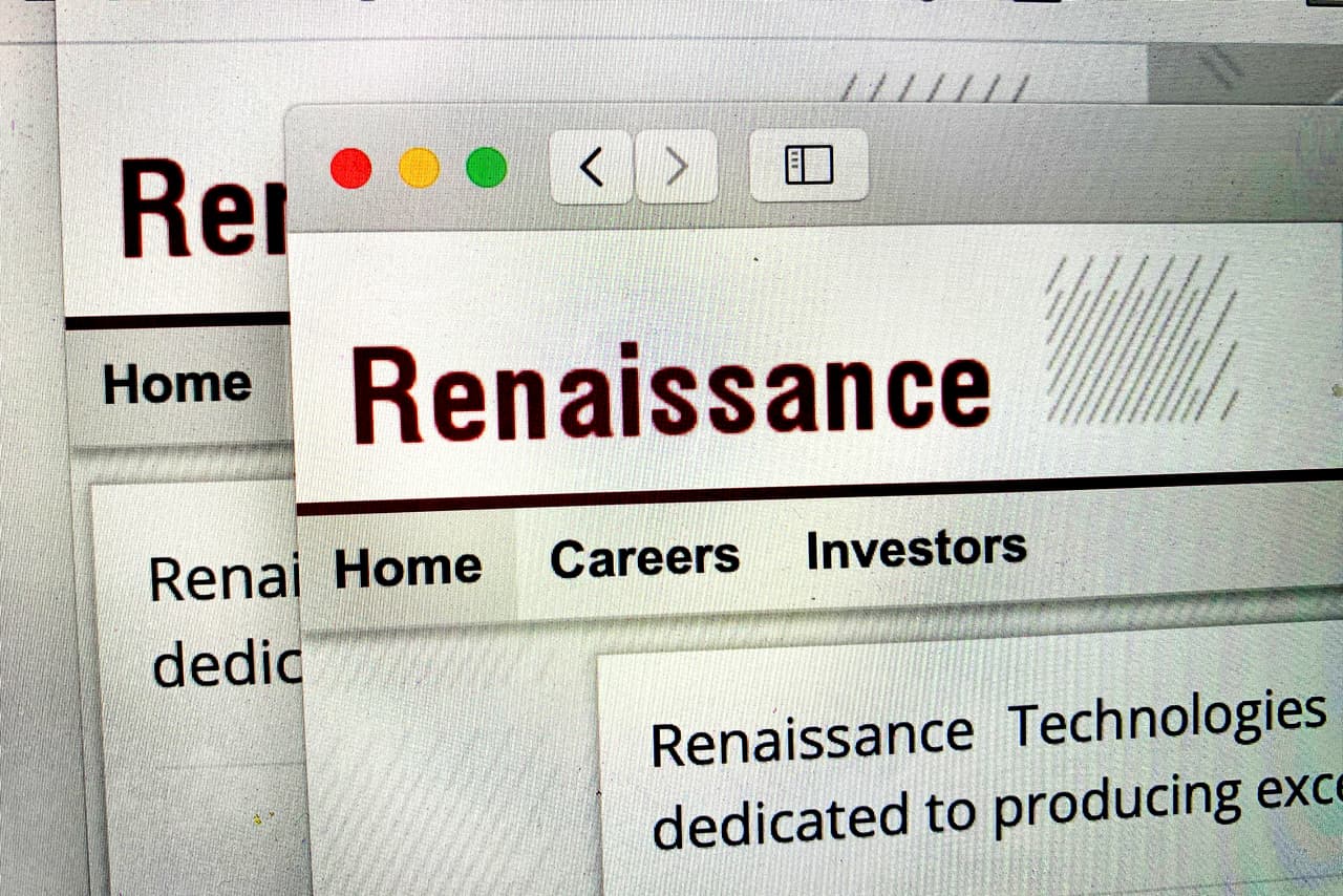 <b>Ejecutivos de Renaissance Technologies (Biden)</b>. Jim Simons, fundador de la empresa, ha distribuido siete millones en super PACs de apoyo a Biden (junto a su esposa Marilin), mientras que directamente a la campaña presidencial demócrata ha entregado 981,200 dólares. Laura Haufer y su esposo Henry (exvicepresidente de esa compañía), aportaron cuatro millones a súper PACs de Biden. En conjunto los Simons y los Laufer han dado más de 30 millones al partido.