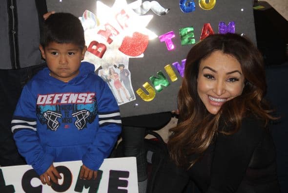 El Bueno, La Mala y El Feo estarán conociendo a más fans en la Zona Univisión este viernes y sábado en el Centro de Phoenix.