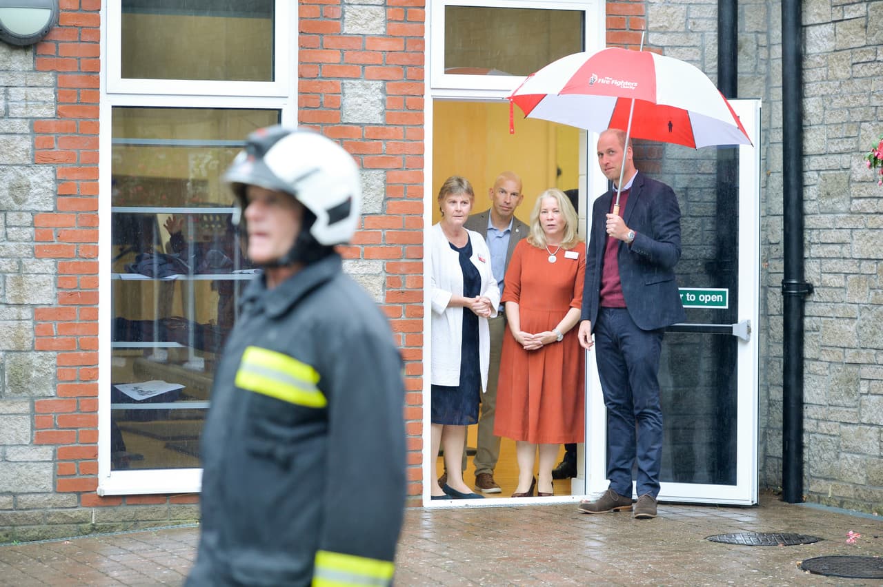 Este lunes, 9 de septiembre, durante el anuncio del lanzamiento de un servicio de mensajes de texto destinado a ayudar a los socorristas y bomberos de Reino Unido (foto), el príncipe William, de 37 años, admitió que a su hija le encantan los unicornios.