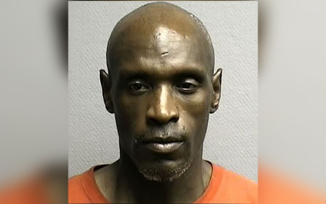 Exconvicto recibe condena de 60 años en prisión por múltiples robos a una tienda de artículos eróticos