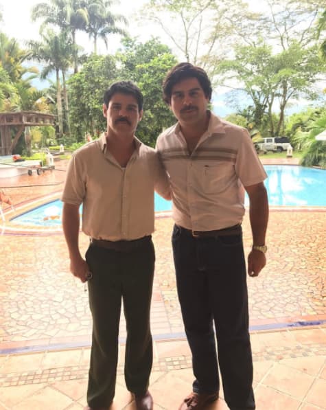 La reunión de 'El Chapo' con Pablo Escobar fue uno de los momentos más importantes de la primera temporada y Marco de la O no perdió oportunidad para captar este momento.