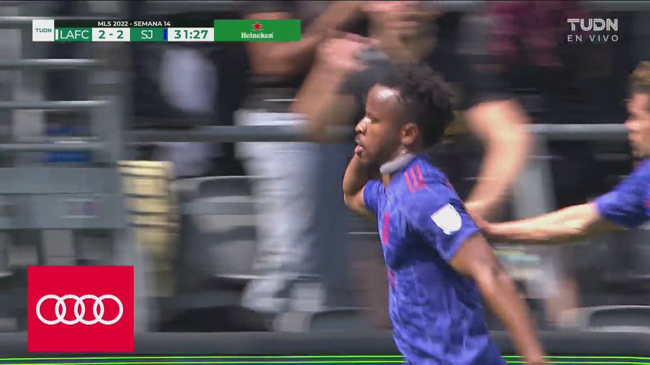 ¡Nadie presiona! Cabezazo de Ebobisse en el tiro de esquina y pone el 2-2