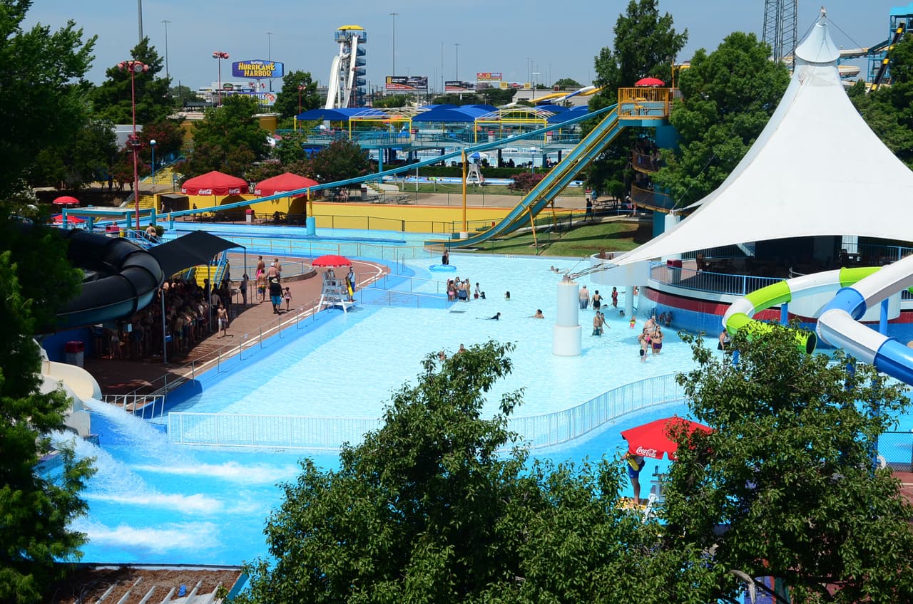 El Suntan Lagoon es una alberca de un millón de galones ideal para quienes sólo desean disfrutar el sol