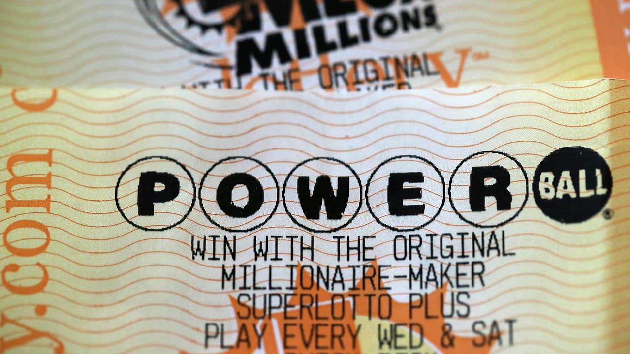 El indocumentado que ganó la lotería, le pidió a 3 amigos que cobraran el premio y terminaron presos