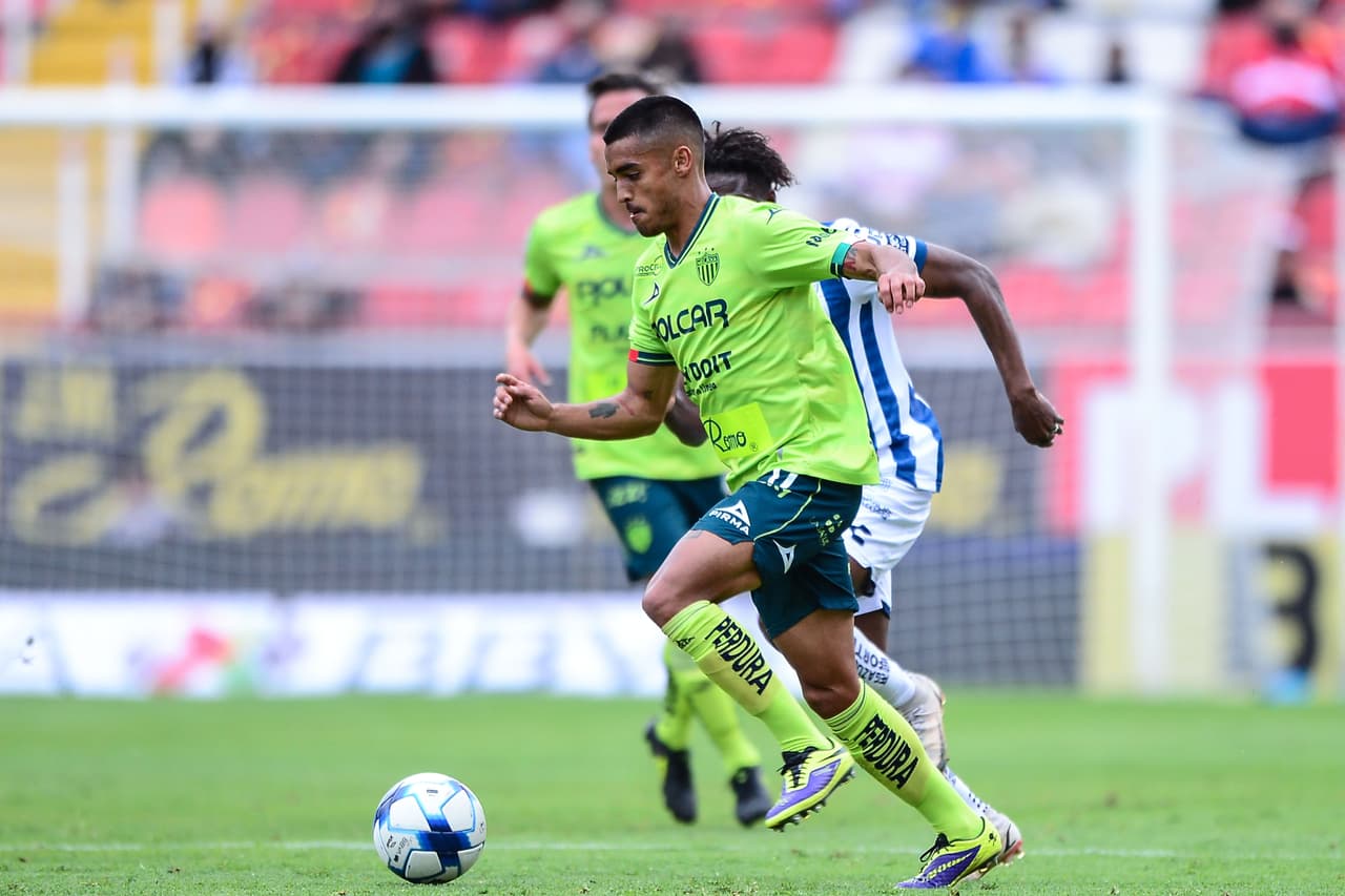 Pachuca controla el partido de principio a fin y pasan por encima de los Hidrorayos con una goleada de 1-3.
