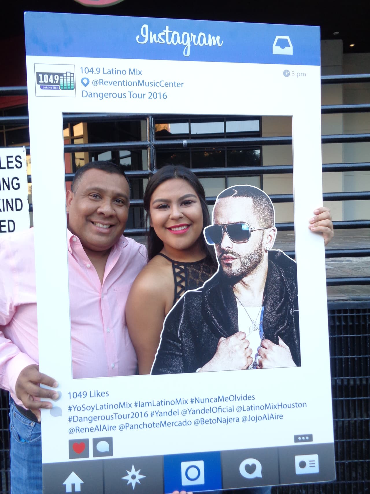 La explosiva gira del reggaetonero, 
<a href="http://www.univision.com/musica/conciertos/yandel-arranca-su-gira-dangerous-tour-en-san-juan-con-invitados-como-wisin-y-j-balvin">Dangerous Tour</a>, pasó por la 'Ciudad Espacial' y radioescuchas de Latino Mix 104.9 tuvieron la oportunidad de conocer a Yandel.