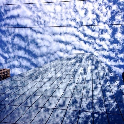 El cielo del área de la bahía fue compartido por decenas de usuarios de redes sociales.