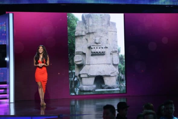 Carlos Calderón sacó lo mejor de las bellas durante un noticiero donde fácilmente una de ellas pudiera ser la nueva reportera de Univision. ¿Tendrá madera una de ellas para llegar a hacer ancla?