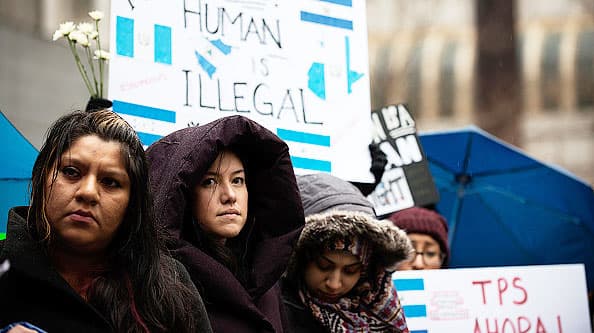 Fraude migratorio coloca a miles de indocumentados en proceso de deportación