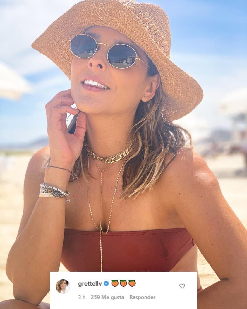 Una de las celebridades que hizo referencia al cuerpo de Ariadne Díaz fue Grettell Valdez, quien comentó la fotografía sencillamente usando tres emojis de durazno.