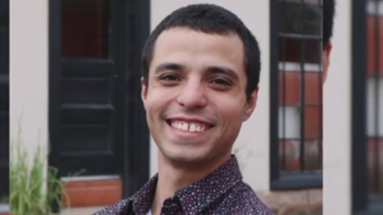 Un hispano lucha por su vida tras ser baleado en la cabeza en un Goodwill: las noticias del día