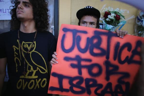 Israel Hernández Llach había recibido varios galardones por su obra, y la investigación del suceso sigue su curso.