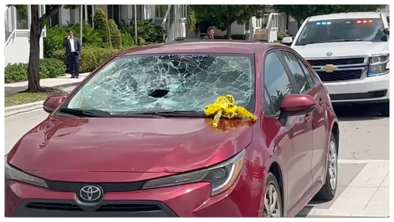 Dos personas aerotransportadas al hospital tras accidente entre carro y scooter en Doral