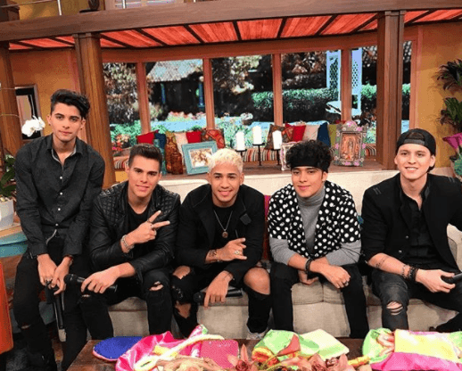 Estos cinco chicos muy talentosos, estaban felices de poder estar de visita en el programa.