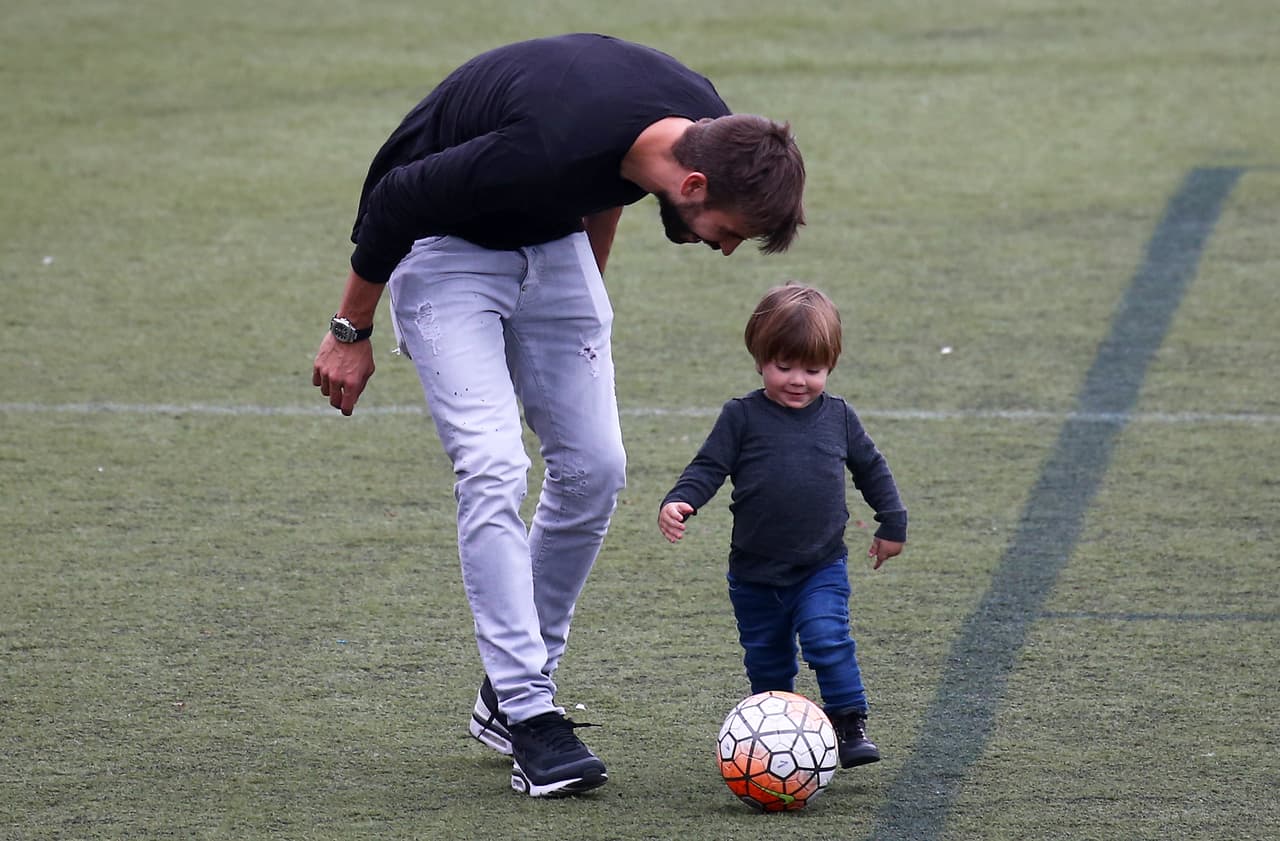 Sin duda son imágenes muy lindas entre padre e hijo.
