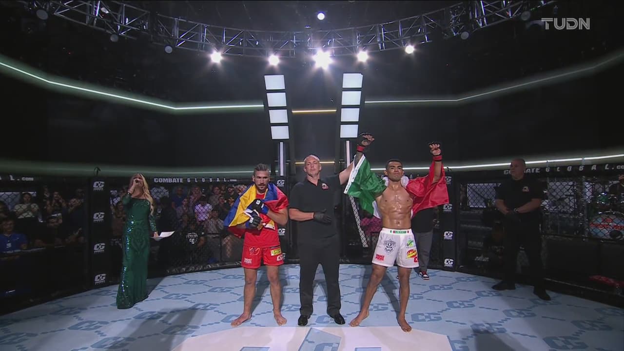 Combate Global: 'Choko' Castillo derrota a Santiago Guzmán por decisión unánime