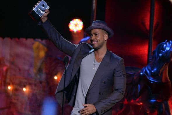 Y quién más podría ser que Romeo, que se llevó el galardón por su álbum "Fórmula Vol. 2".