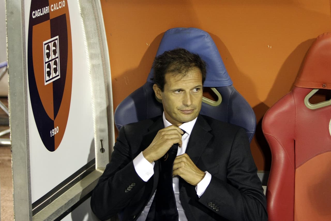 Del mismo modo, su primera experiencia en la Serie A llegó en 2008 con el humilde Cagliari.