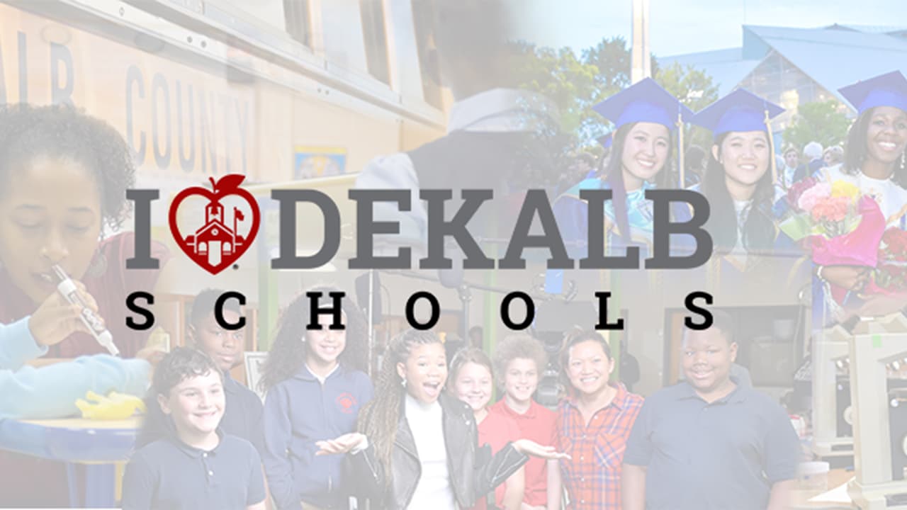 <b><a href="https://www.univision.com/local/atlanta-wuvg/el-distrito-escolar-del-condado-de-dekalb-anuncio-planes-y-fecha-para-el-inicio-de-clases">Escuelas del Distrito del Condado de Dekalb </a></b>
<br>
<br>El lunes 13 de julio, los funcionarios del distrito dijeron que es demasiado peligroso regresar al campus, al menos por ahora.
<br>
<br>La nueva superintendente , Cheryl Watson-Harris, le dijo al grupo que su principal prioridad ha sido descubrir cómo los niños pueden aprender y mantenerse a salvo.
<br>
<br>Durante la reunión, dijo que comenzarán a aprender a distancia el 17 de agosto y luego volverán a evaluar esos planes todos los meses para ver si los números de transmisión y muerte de COVID-19 están bajando lo suficiente como para regresar.