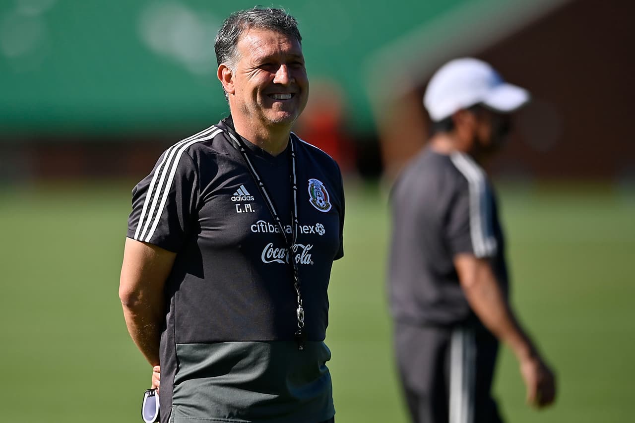 La sonrisa del 'Tata' Martino dice mucho, México ha sumado seis de seis puntos posibles y ya está en Cuartos de Final.