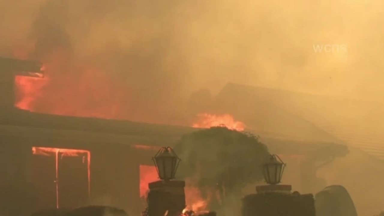 Incendios forestales en California: evacuaciones y fuertes vientos complican la emergencia