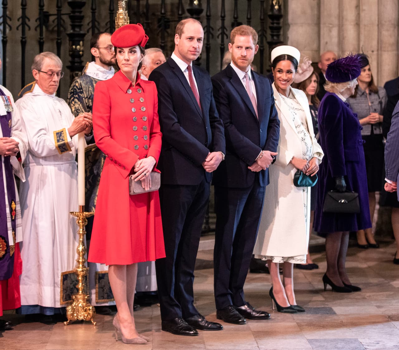 <b>12 de marzo de 2019</b>
<br>
<br>Los Duques de Sussex 
<b><a href="https://www.univision.com/famosos/con-dos-besos-en-la-abadia-meghan-markle-y-kate-middleton-parecen-las-mejores-cunadas-fotos" target="_blank">acompañaron</a></b> a la familia real a la celebración del Día de la Commonwealth, en la Abadía de Westminster, de Londres.
