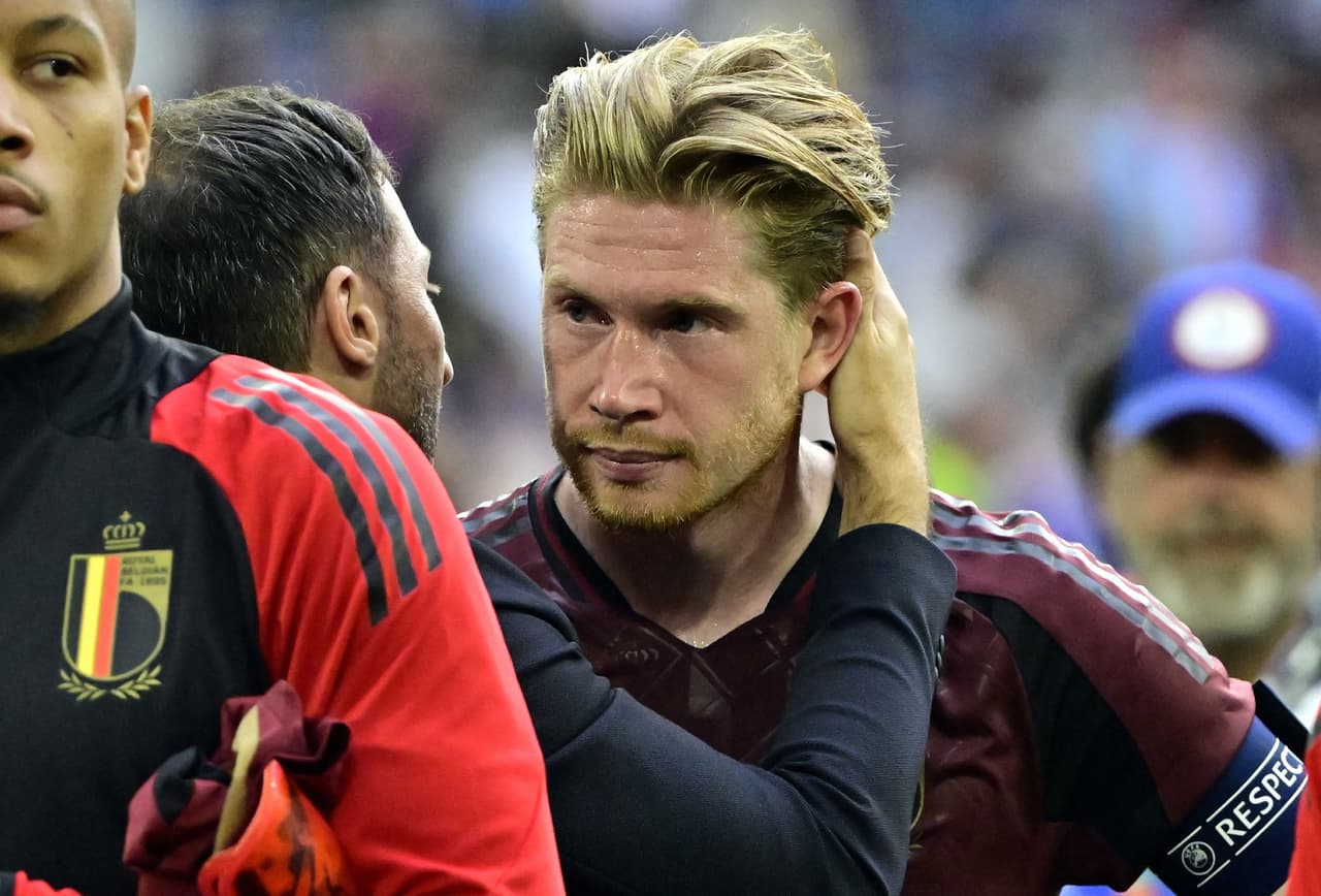 De Bruyne llama "estúpido" a reportero tras derrota de Bélgica