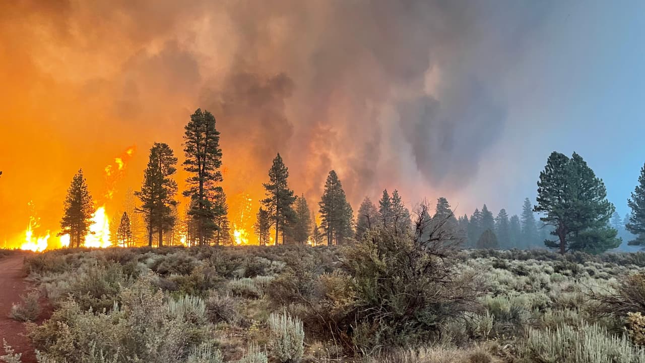 <b>Mira también - En video: </b>El mal tiempo, el clima extremo, afecta también de costa a costa a varios estados de EEUU. Incendios en California y Oregon, inundaciones en Arizona y Nuevo México y tornados en Iowa.