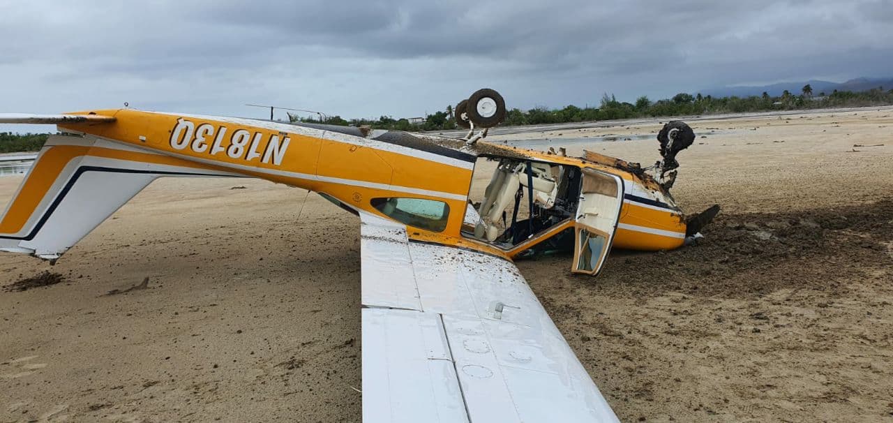Se salvan los pasajeros de la avioneta estrellada en Salinas
