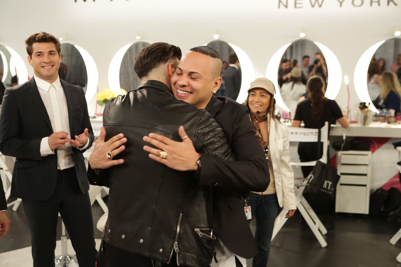 Mira cómo se preparan las bellas antes de subir al escenario sumándote al backstage de #NBL VIP.