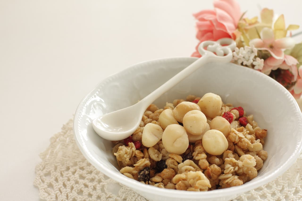 Sin embargo no es recomendable cocer este tipo de nueces antes de comerlas, pues la cocción destruye la mayoría de sus nutrientes.