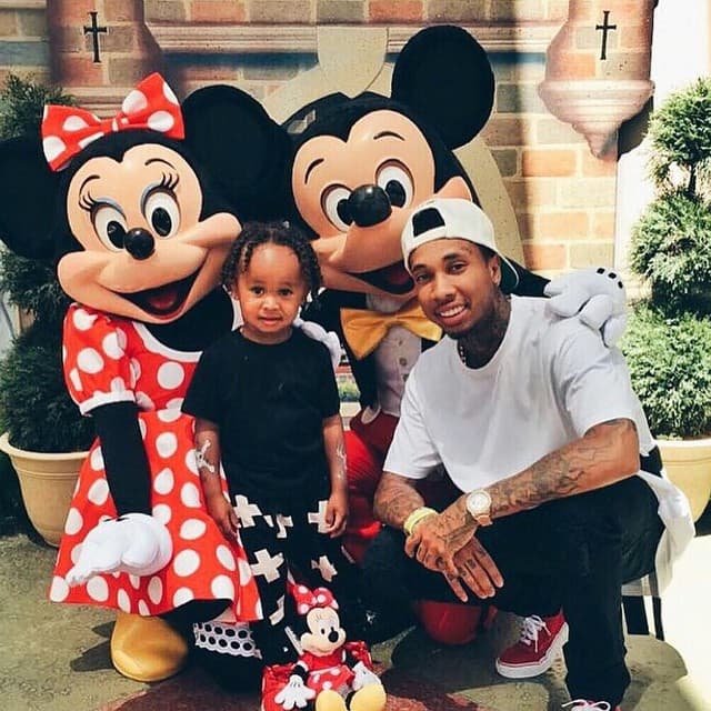 Todos aprovecharon para sacarse fotos con los encantadores personajes de Disney.