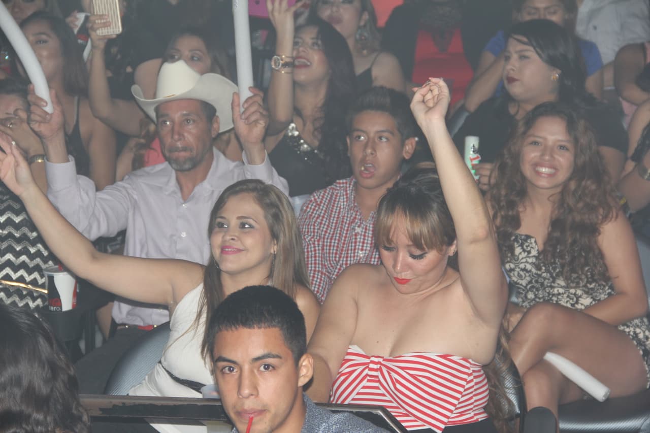 Con sus más recientes éxitos “Mil veces te quiero” y “Qué machín”, la Banda Rancho Viejo puso a bailar a toda su fanaticada en el Concierto Privado de la 105.9 y Univisión Arizona.