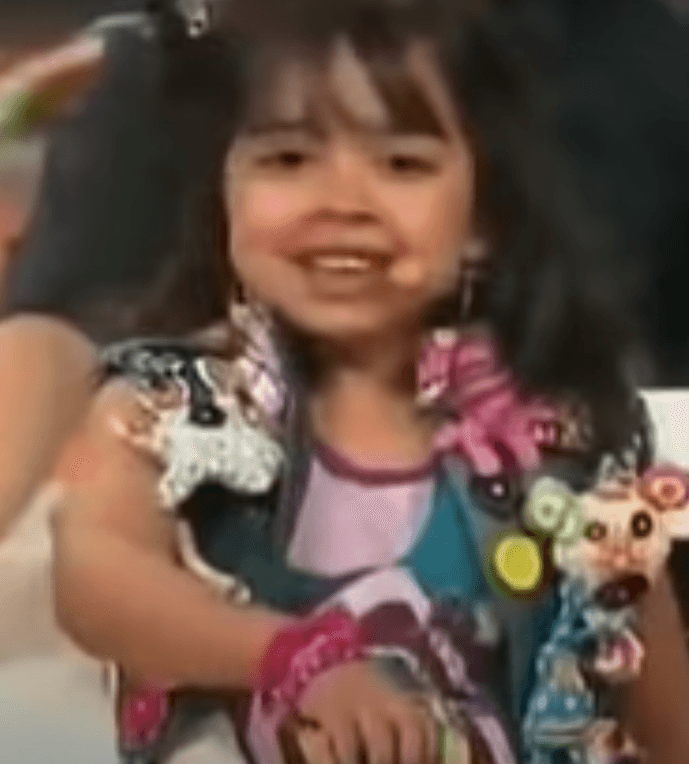 <a href="https://www.youtube.com/watch?v=jc--6tdWPjY" target="_blank">En una entrevista</a>, la joven originaria de León, Guanajuato, confesó que su mamá no quería que participara en el programa, pero fue a la audición gracias a su abuela.