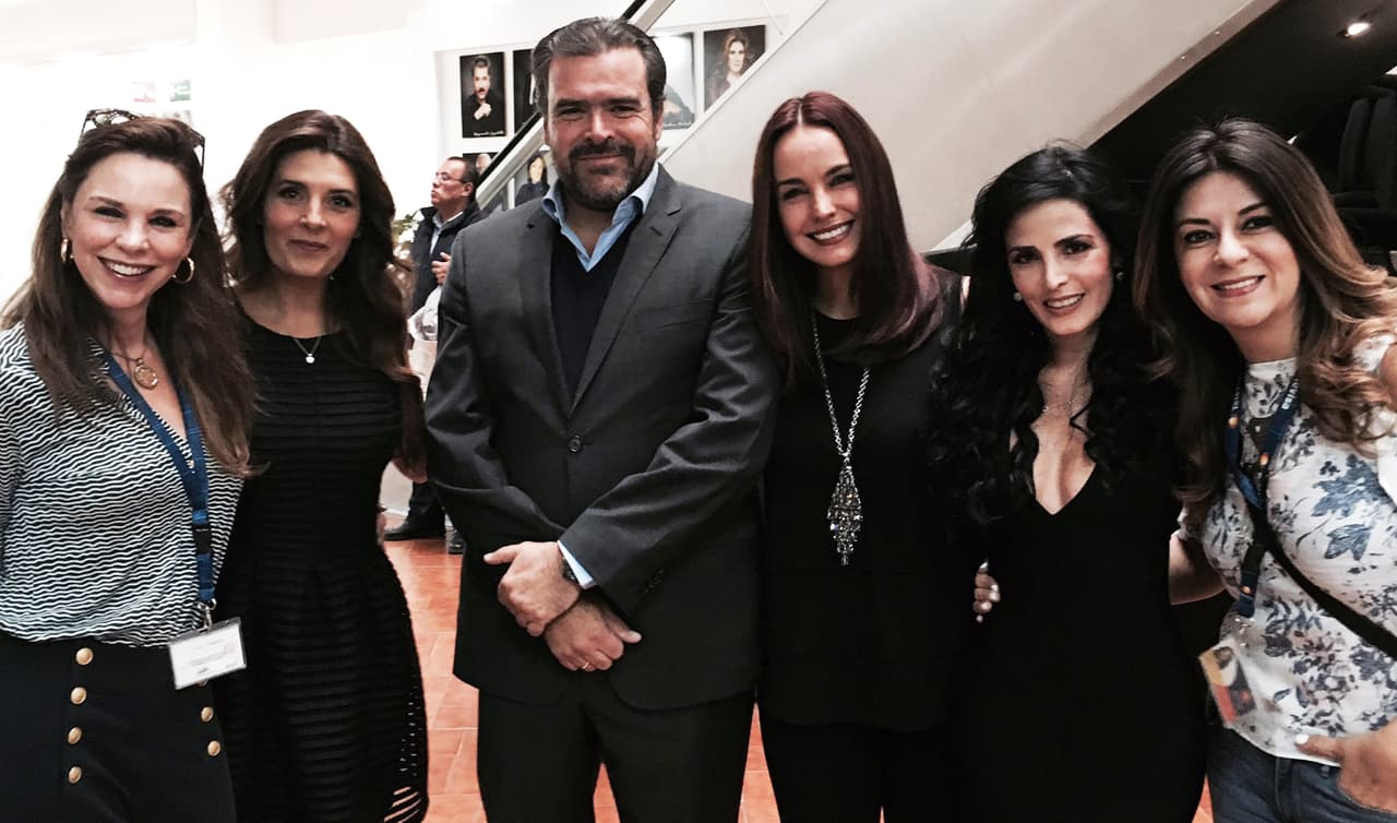 Mayrín Villanueva, Alejandra Barros y Ximena Herrera son las 'Mujeres de Negro'