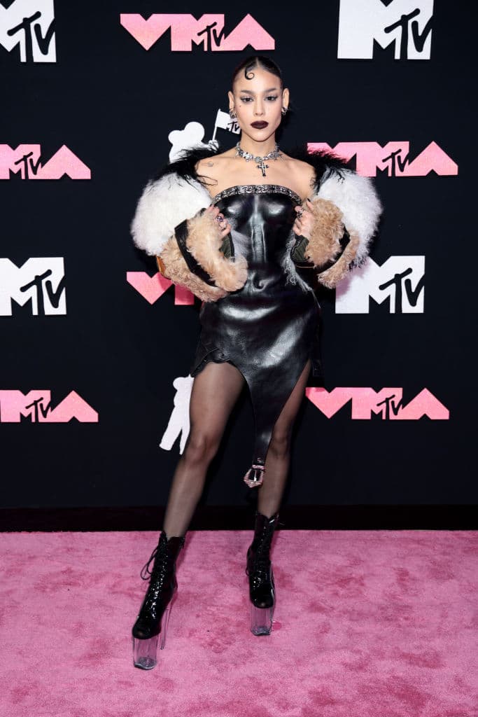 Danna Paola en los MTV VMAs 2023.